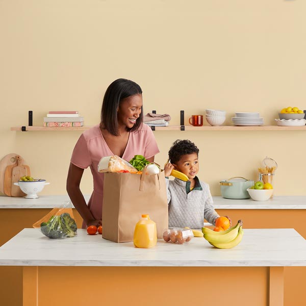 Instacart_Kitchen_Grocery_Unattended_Delivery_Wide_6097_yellow_1x1